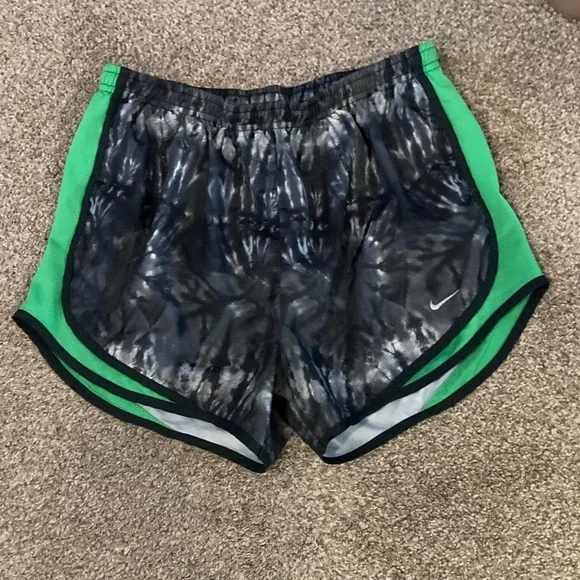 Nike Tie-Dye Black and Green athletic Shorts - Picture 1 of 3